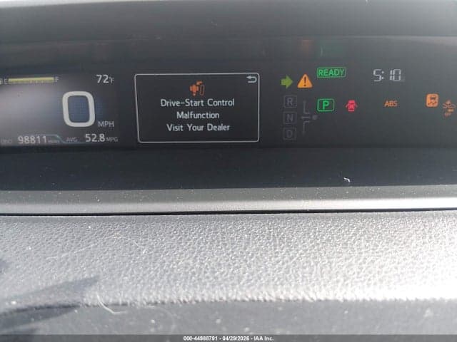 2020 TOYOTA PRIUS LE 7