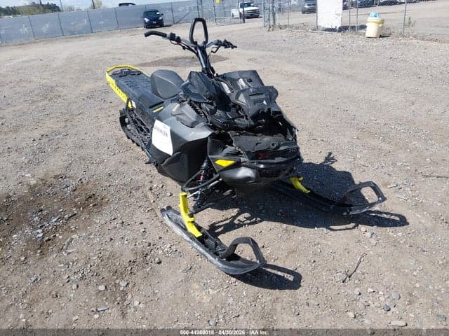 2017 SKI-DOO SUMMIT 850 SP