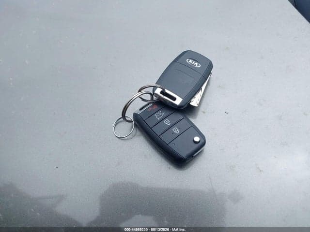 2017 KIA SOUL 11
