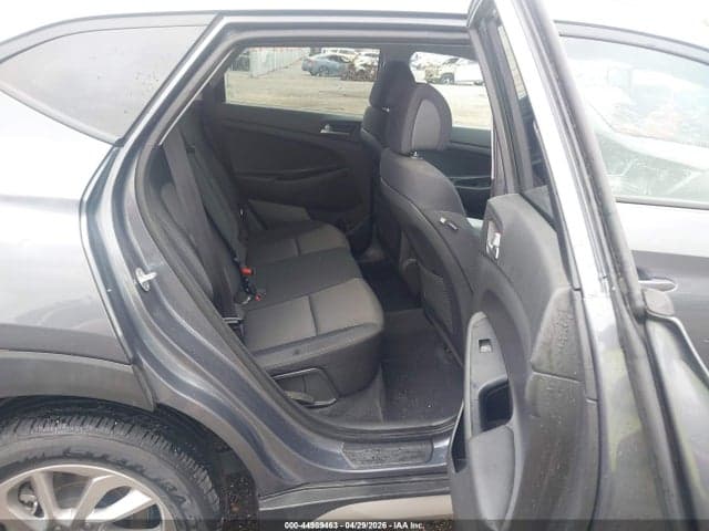 2017 HYUNDAI TUCSON SE 8