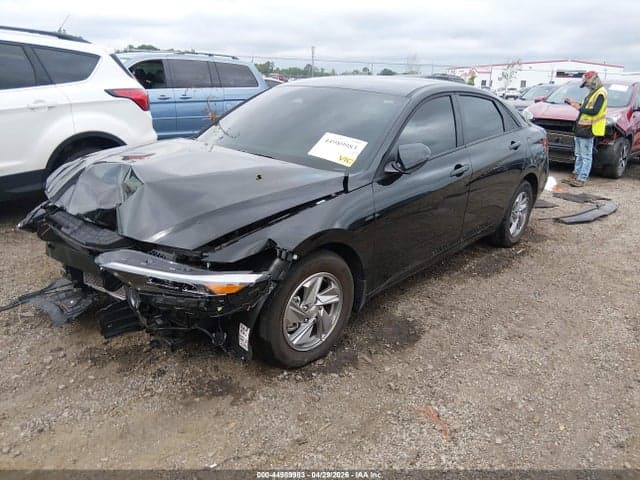2025 HYUNDAI ELANTRA SE 2