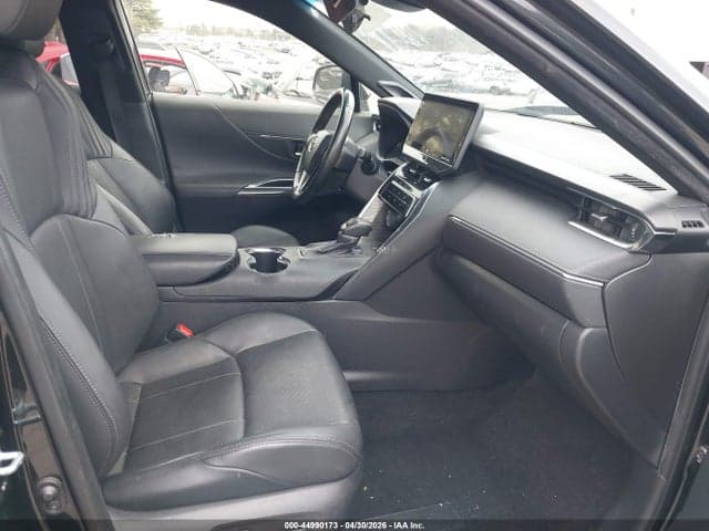 2021 TOYOTA VENZA LIMITED 5