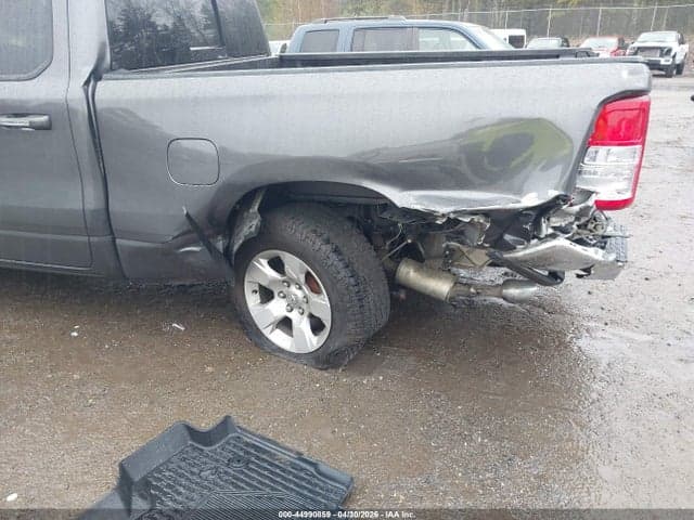 2020 RAM 1500 BIG HORN 4X4 6'4 BOX 6