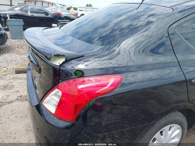 2019 NISSAN VERSA 1.6 S+ 17