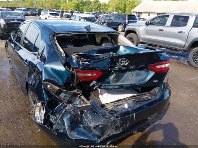 2019 TOYOTA CAMRY SE 6