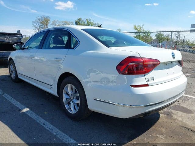 2017 VOLKSWAGEN PASSAT 1.8T S 3