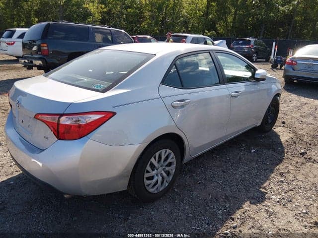 2017 TOYOTA COROLLA LE 4