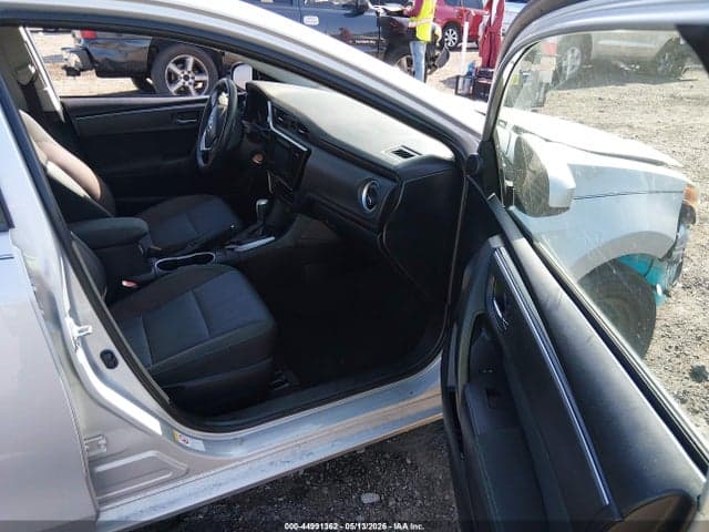 2017 TOYOTA COROLLA LE 5