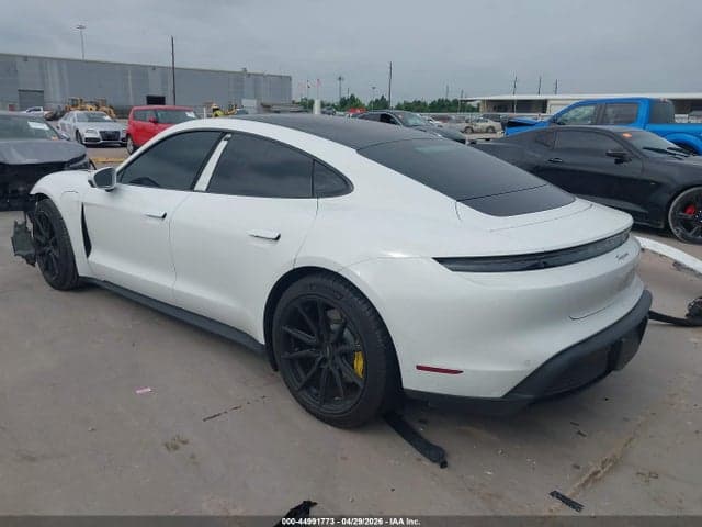 2022 PORSCHE TAYCAN 3