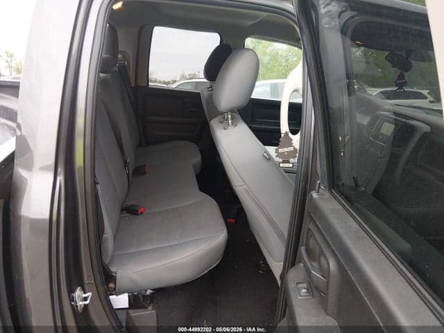 2018 RAM 1500 EXPRESS 4X4 6'4 BOX 9
