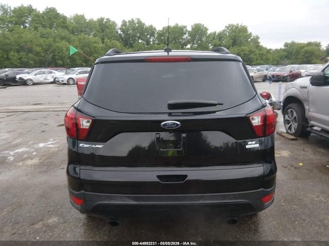 2019 FORD ESCAPE SE 16