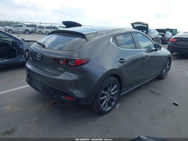 2019 MAZDA MAZDA3 4