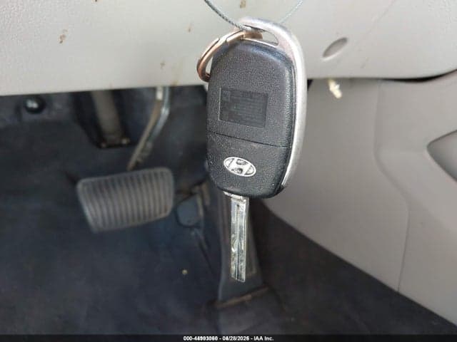 2016 HYUNDAI TUCSON SE 11