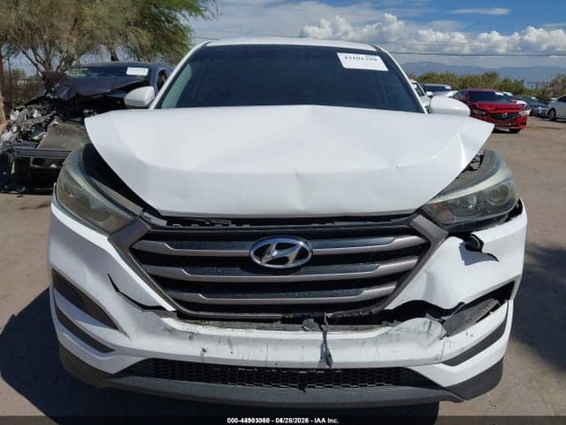 2016 HYUNDAI TUCSON SE 12