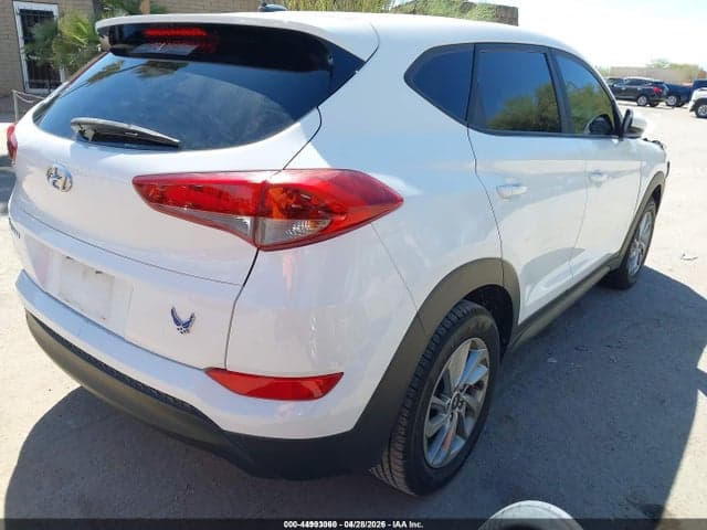 2016 HYUNDAI TUCSON SE 4