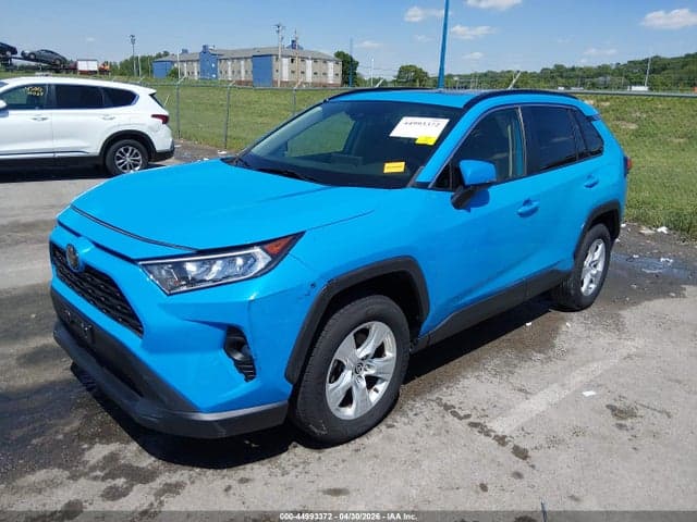 2021 TOYOTA RAV4 XLE 2
