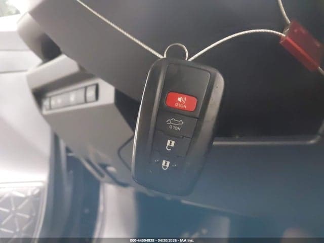 2025 TOYOTA RAV4 HYBRID XLE 11