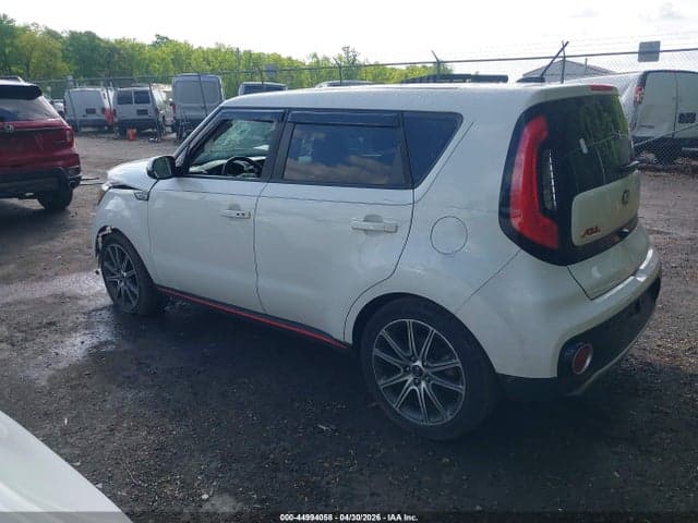 2017 KIA SOUL ! 3