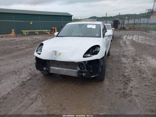 2022 PORSCHE MACAN 2