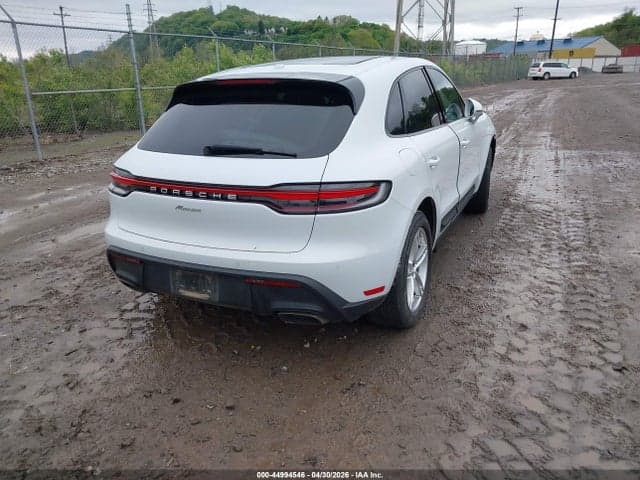 2022 PORSCHE MACAN 4