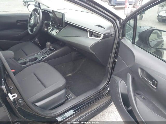 2024 TOYOTA COROLLA LE 5