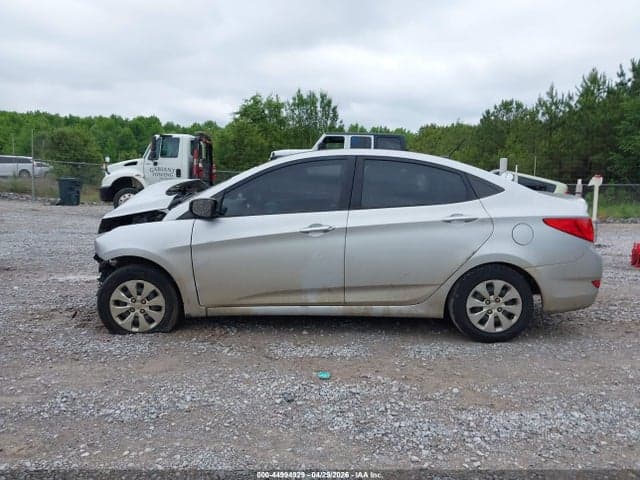 2016 HYUNDAI ACCENT SE 13