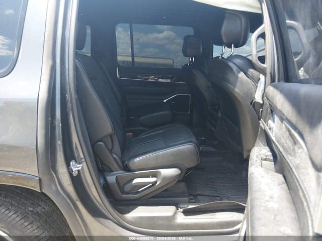 2022 JEEP WAGONEER SERIES III 4X2 8