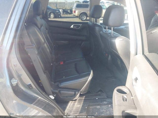 2017 NISSAN PATHFINDER SL 8