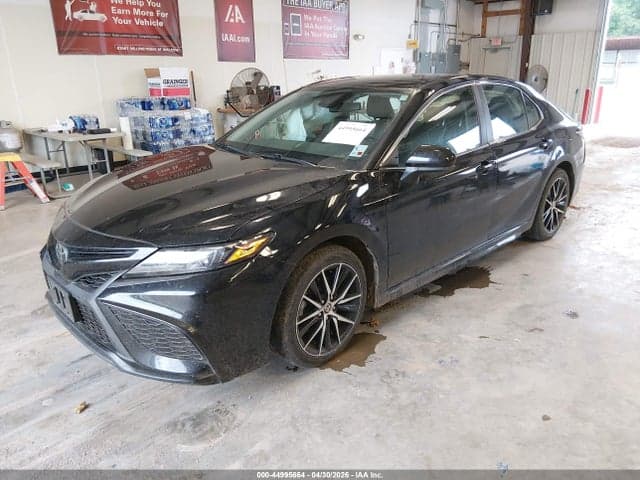 2021 TOYOTA CAMRY SE 2