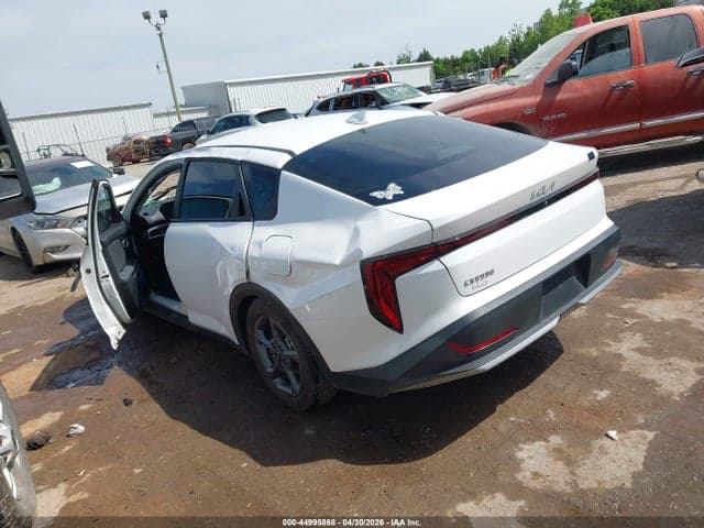2025 KIA K4 LXS 3