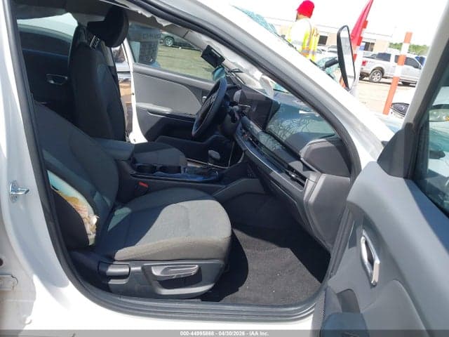2025 KIA K4 LXS 5