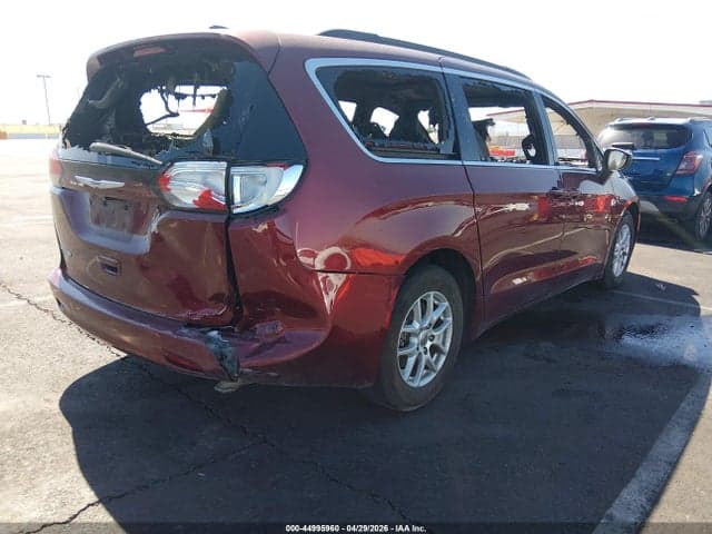 2021 CHRYSLER VOYAGER LXI 4