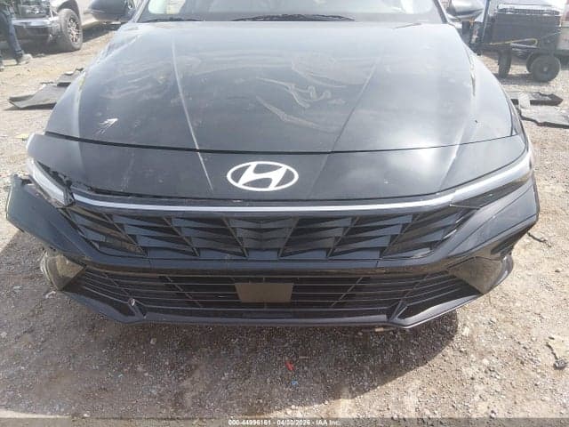 2025 HYUNDAI ELANTRA LIMITED 12