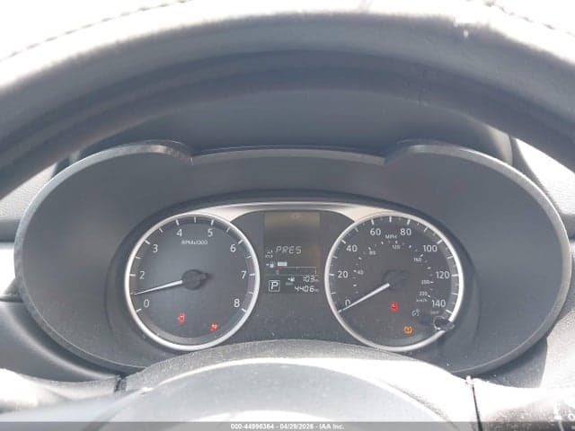 2025 NISSAN VERSA 1.6 S 7