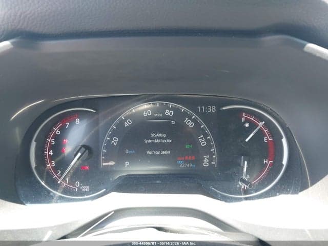 2024 TOYOTA RAV4 XLE 7