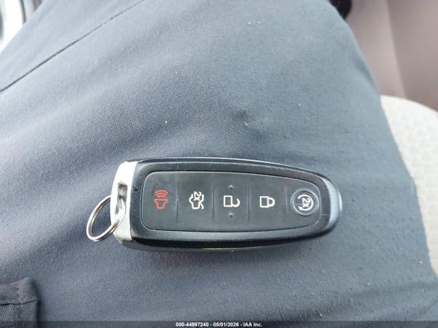 2019 FORD ESCAPE SE 11