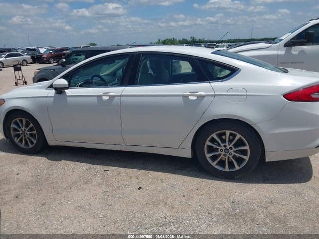 2017 FORD FUSION SE 14