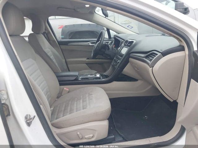 2017 FORD FUSION SE 5