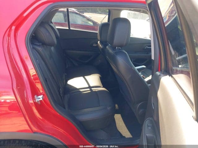2020 CHEVROLET TRAX FWD LT 8
