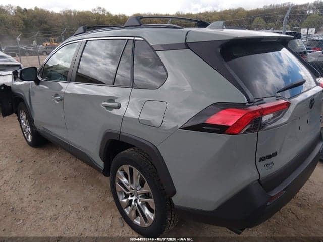 2021 TOYOTA RAV4 XLE PREMIUM 3