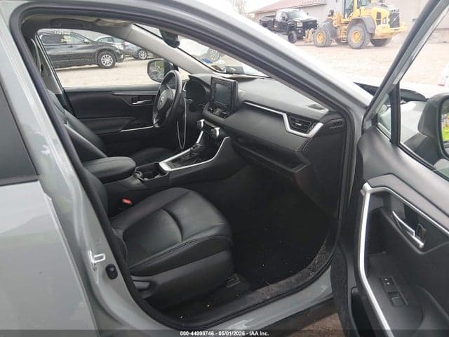 2021 TOYOTA RAV4 XLE PREMIUM 5