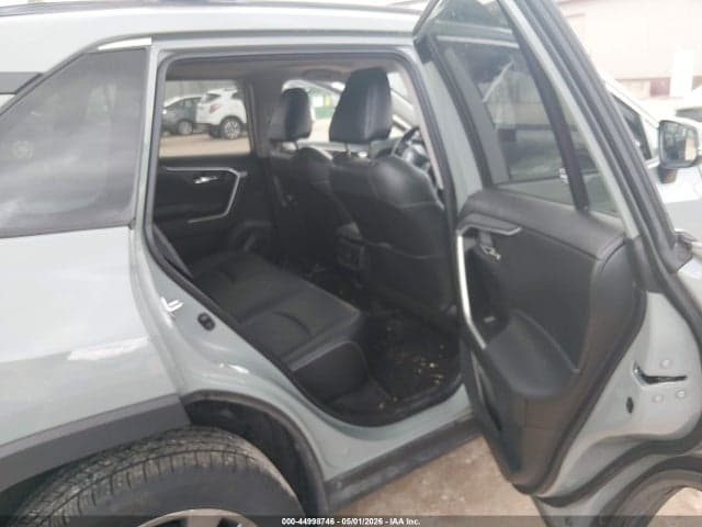 2021 TOYOTA RAV4 XLE PREMIUM 8