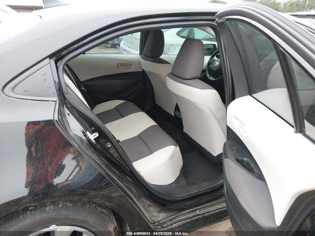2025 TOYOTA COROLLA LE 8