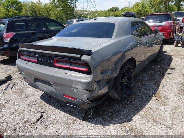 2017 DODGE CHALLENGER SXT 4