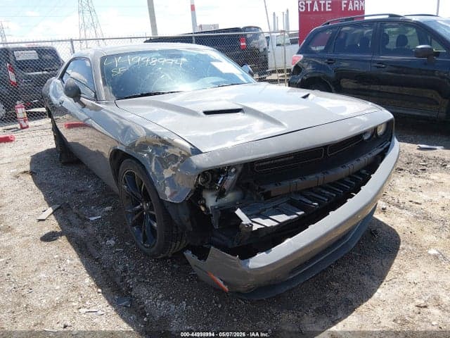 2017 DODGE CHALLENGER SXT 6