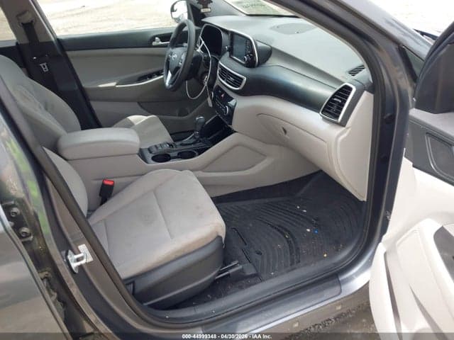 2019 HYUNDAI TUCSON SE 5