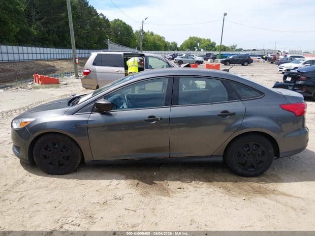 2018 FORD FOCUS S 14