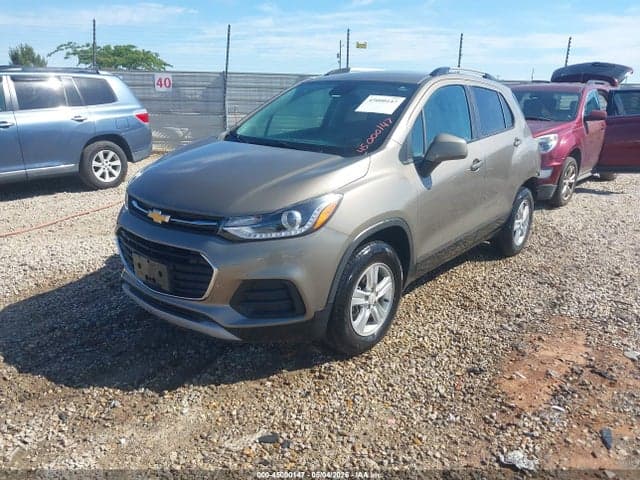 2021 CHEVROLET TRAX AWD LT 2