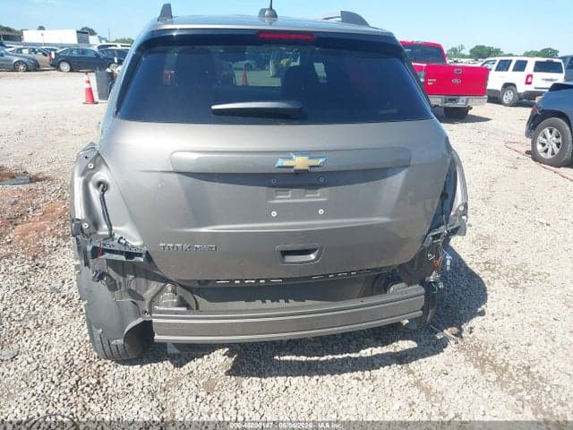 2021 CHEVROLET TRAX AWD LT 6