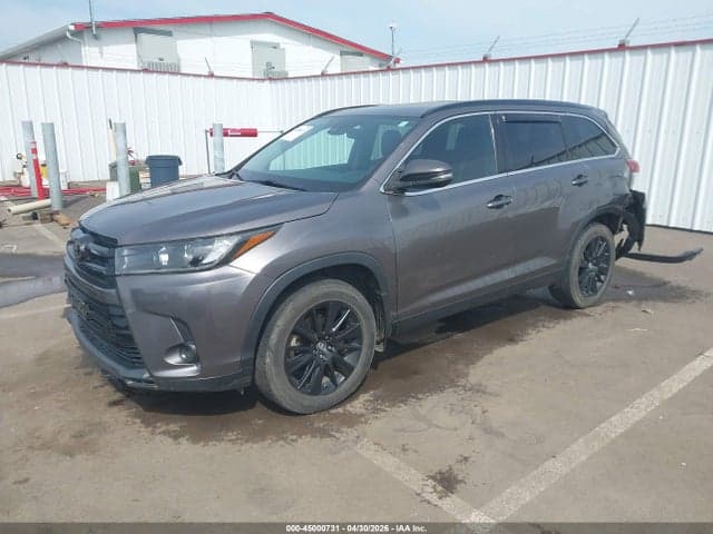 2019 TOYOTA HIGHLANDER SE 2